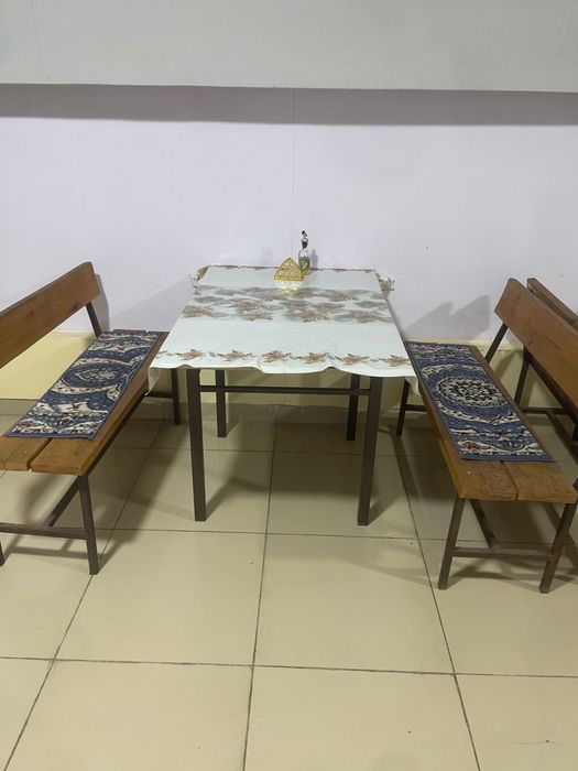 Стол стулья срочно