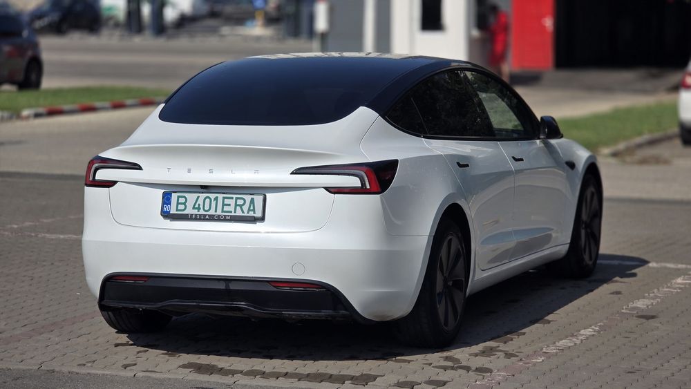 Tesla model 3 Highland