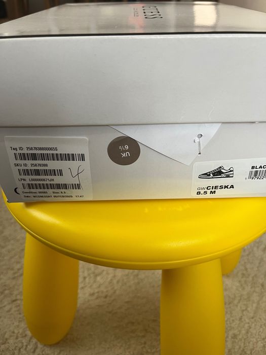 Обувки Guess оригинални