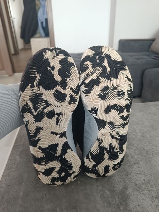 Under Armour маратонки