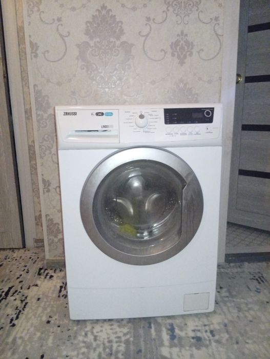 Прадам стиральной машиныу  Zanussi