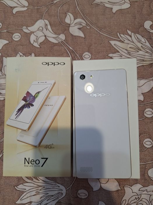Телефон OPPO Neo7