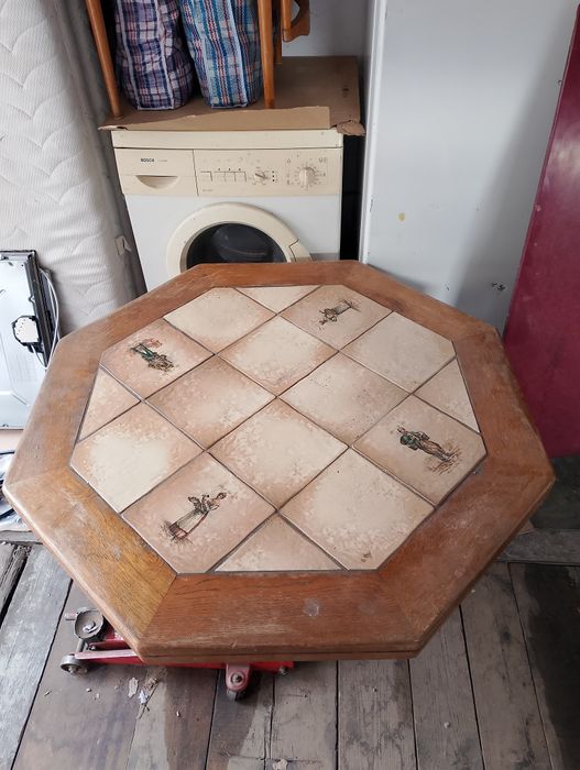 Холна масичка-масивна