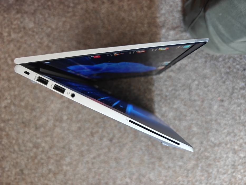 Laptop hp elitebook 830 g7 i5 gen 10 10310u 8gb 256gb ssd Sim 4G