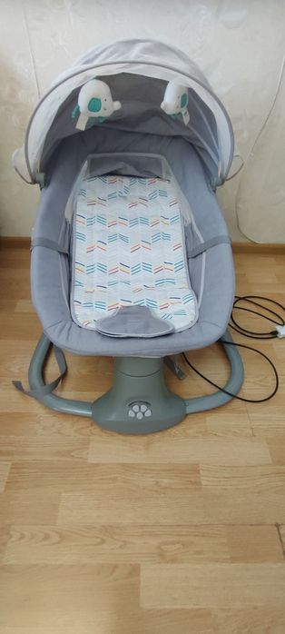 Шезлонг детский электрический