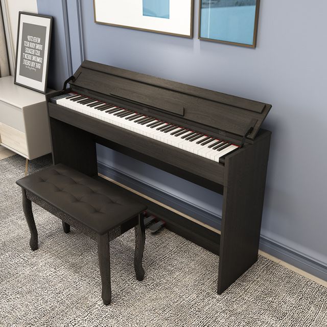 Pianino yangi yil AKSIYASI