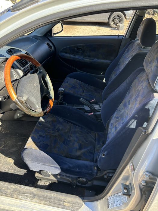 Мицубиши каризма 1.6 бензин на части.