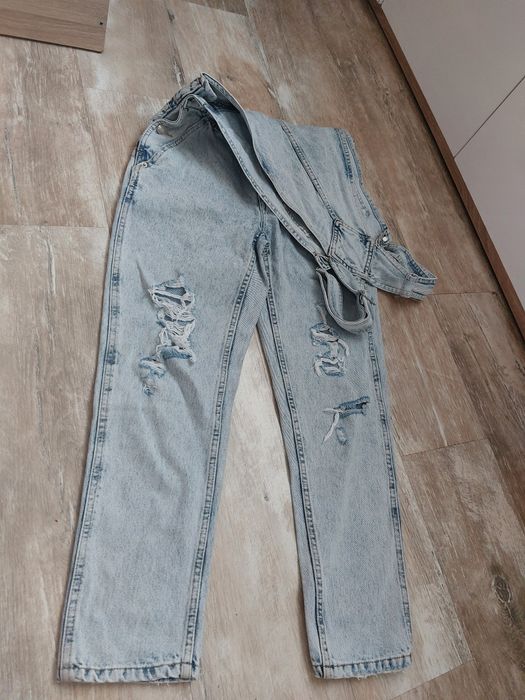 Гащеризон Bershka