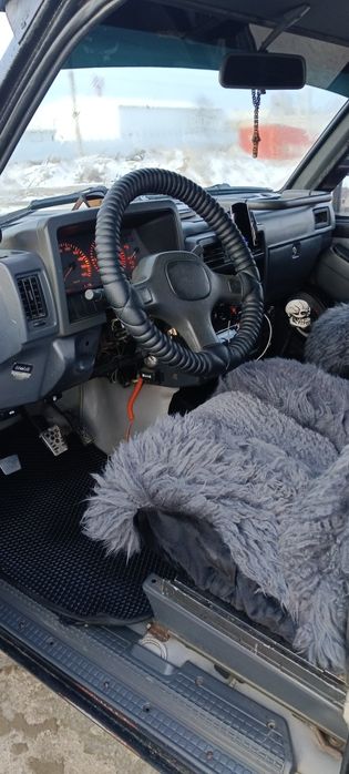 Продаю потому что нужны деньги..