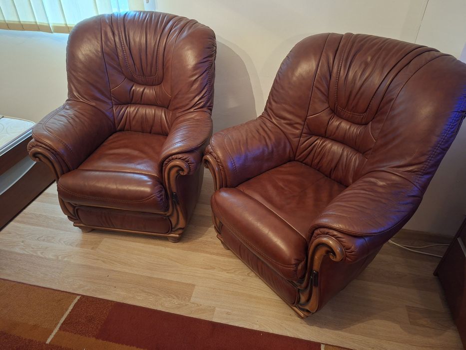 Set 4 fotolii din piele naturală, stare impecabilă, stil clasic