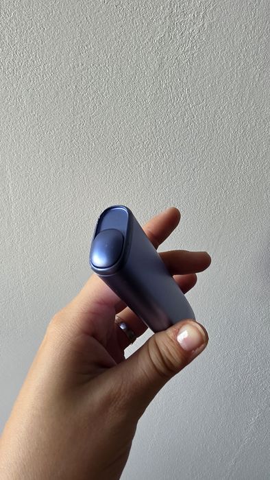 Vând dispozitiv Iqos Iluma