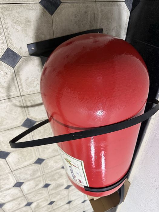 Tayyor 100tali Metan gaz balon 4-pokileniya