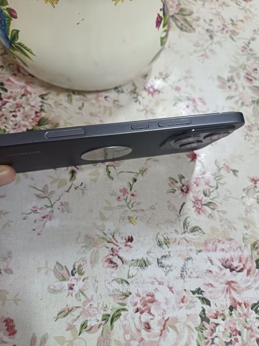 Honnor 400 lite 256 gb
