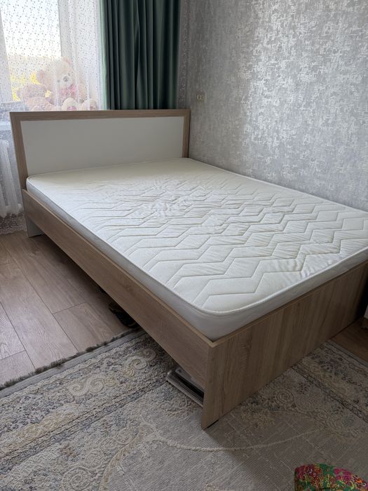 Продается кровать двухместный