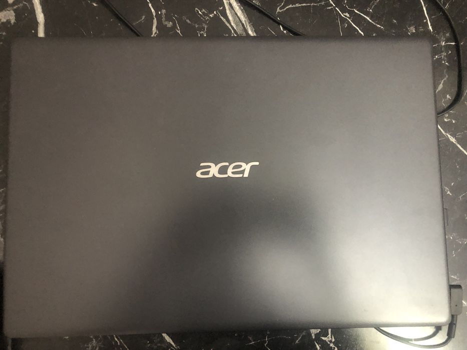 Ноутбук Acer aspire 3