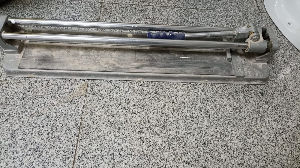 Плиткорез продам