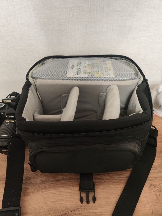 Nikon D3100 + объектив 18–55