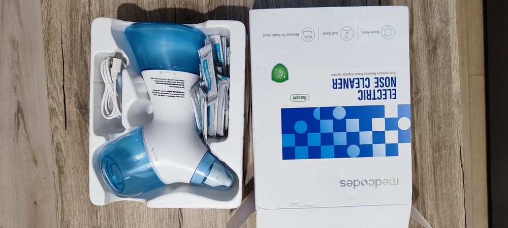 Електрически аспиратор / назален душ за нос Medcodes Nasopro (Electric Nose Cleaner)