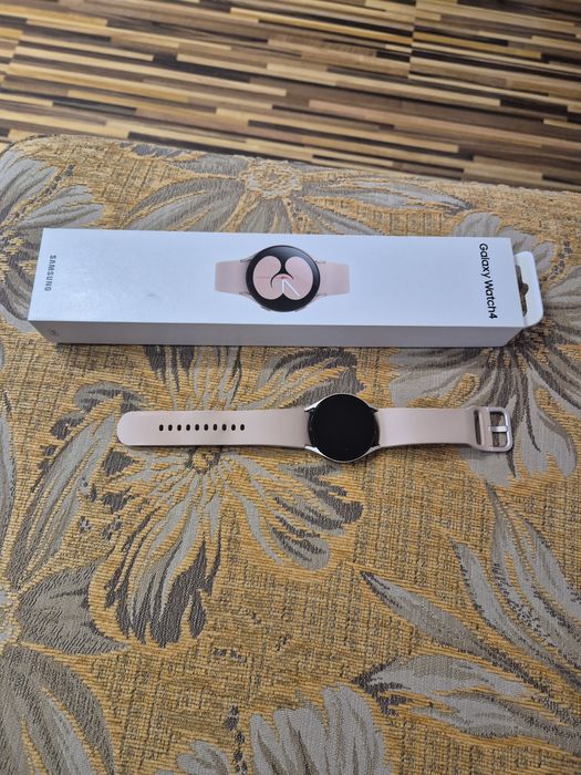 Samsung watch 4, 40 mm.