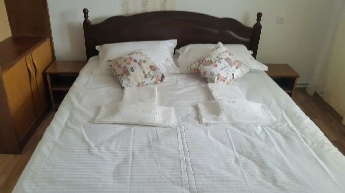 Petrece Revelionul 2026 la munte in apropiere de Ranca, Baia de Fier