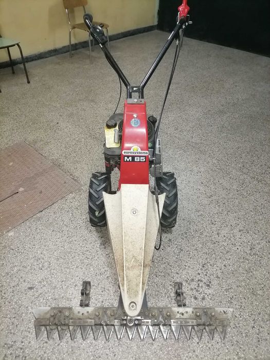 Палцова косачка Eurosystems M 85 Briggs & Stratton