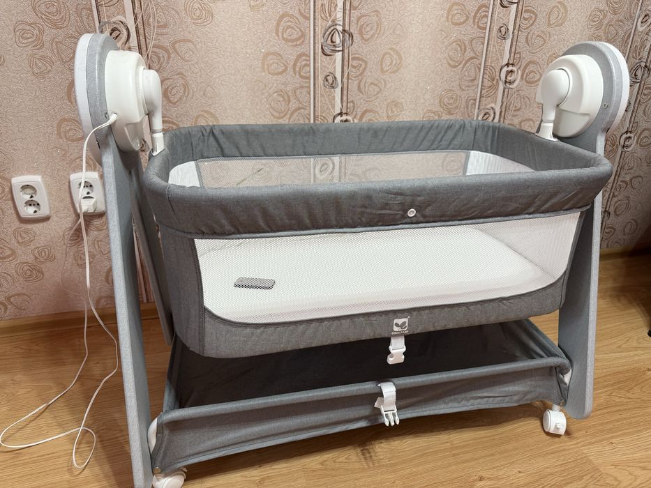 Продам манеж новый 15000