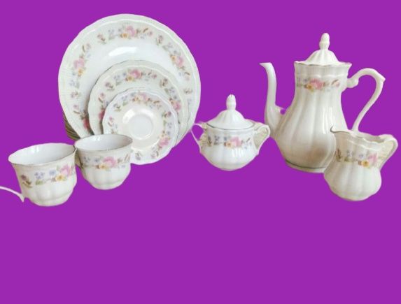 Кофеиныи сервиз.