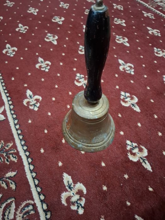 Clopot mare cu mâner