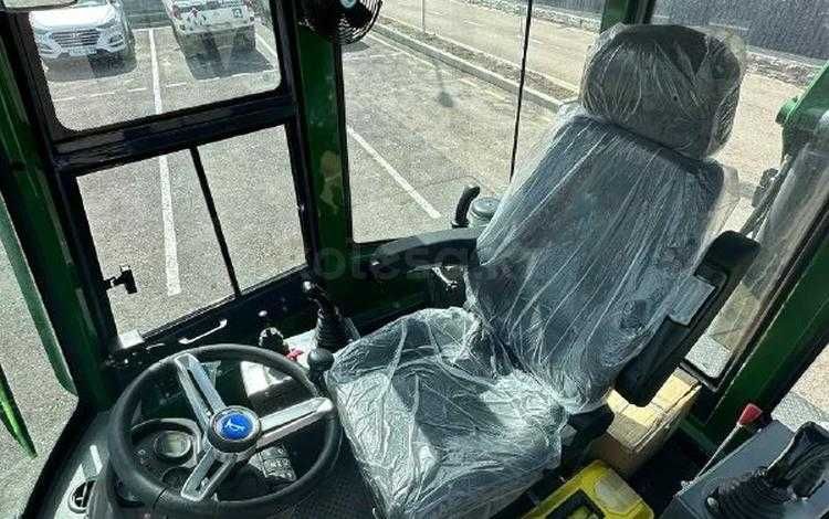 Экскаватор-погрузчик LGMG WZ45-16