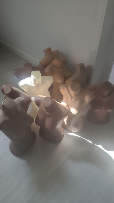 Vand 10busturi /200lei