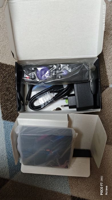 Смарт ТВ приставка H96 MAX TV BOX 4/64Gb