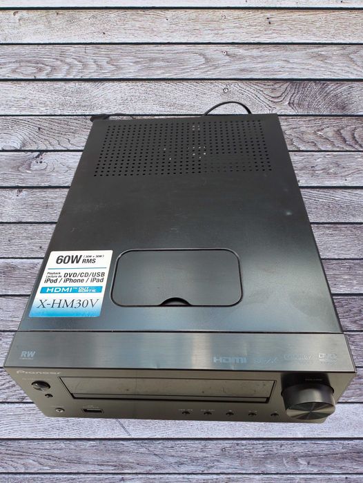 Amplituner Pioneer cu CD USB HDMi  și Player Orion cu USB ; fiecare vine cu telecomanda Originală