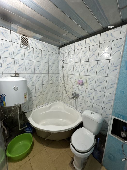 1 xonali kvartira ijaraga beriladi! M: Temir yoʻl balnitsasi roʻparasi