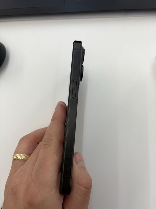 Iphone 15 pro impecabil
