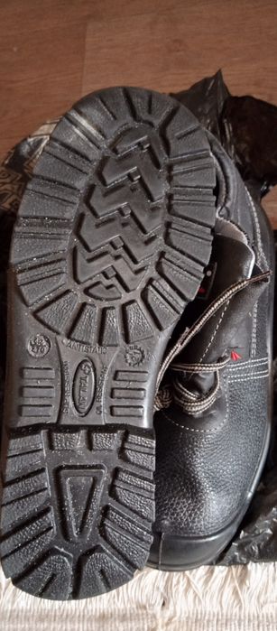 Обувь  кожа ботинки