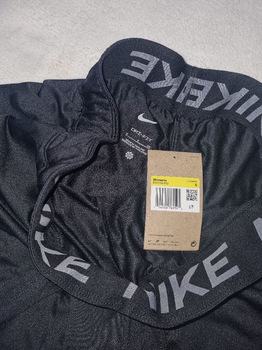 Pantaloni scurti nike