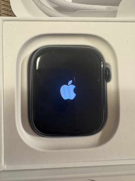 Apple Watch 9, GPS, Carcasa Midnight Aluminium 45mm, Midnight Sport Band