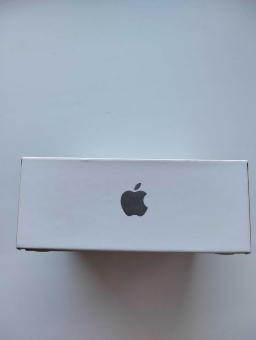 AirPods 4 с ANC в упаковке