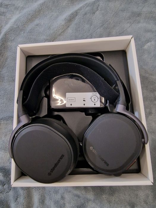 Игровые наушники