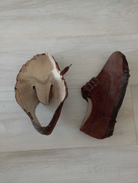 Саи от Набук Кафяви