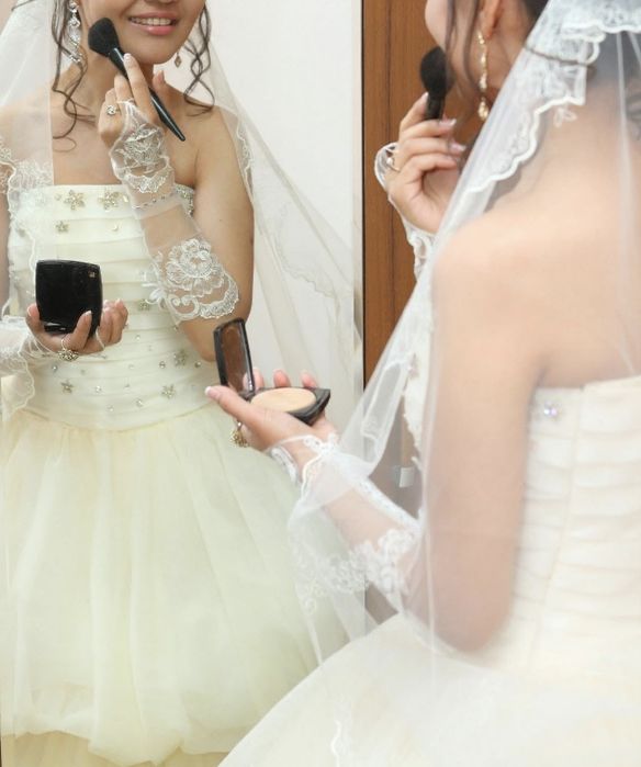 Корсет твердый вверх и юбка