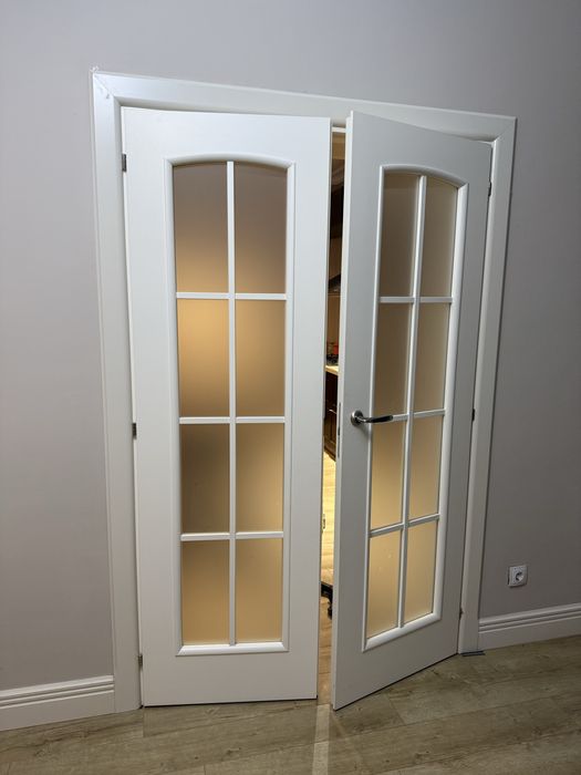 Двери б/у дерево Беларусь