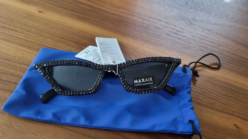 Нови слънчеви очила с камъни