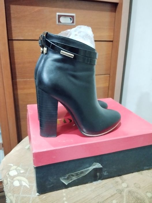 демисезонные ботильоны Punto