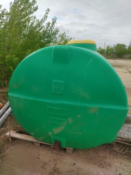 Продам бу ёмкость 5000литров