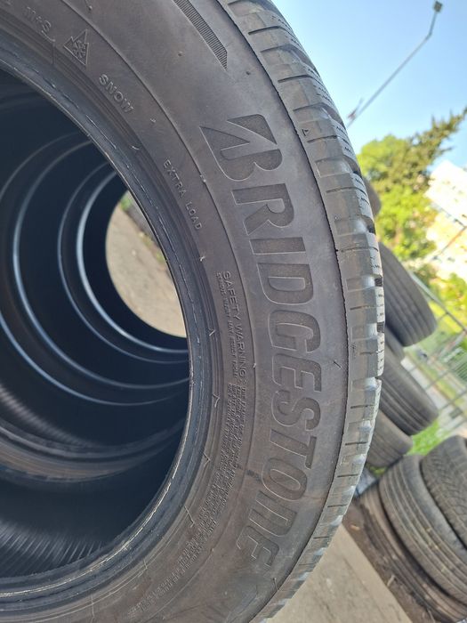 4бр. 215/65/17 Bridgestone Blizzak LM 005