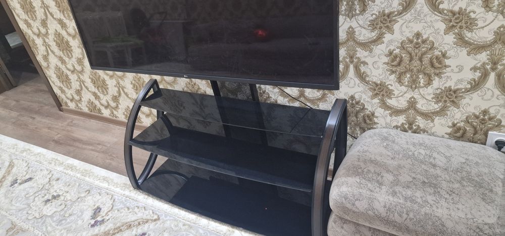 Подставка для телевизора