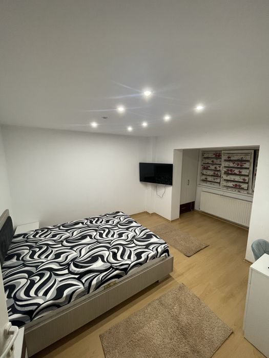 Apartament 2 camere de inchiriat, zina Sfanta Vineri