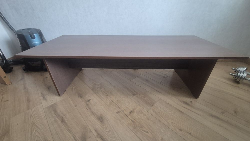 Продам стол не большой столик