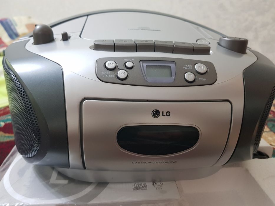 Переносная магнитола с CD